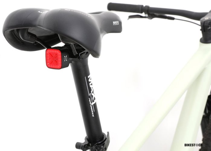 blikačka zadní MAX1 Xlight USB