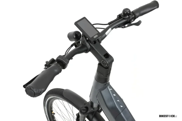 APACHE Sota 3 BF410 720 Wh šedá