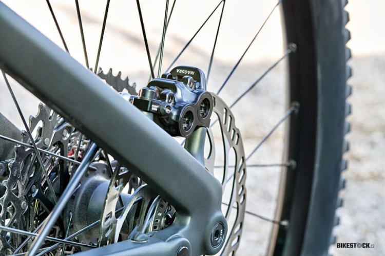 STEPPENWOLF Tundra 9.0 DJI racing red gloss