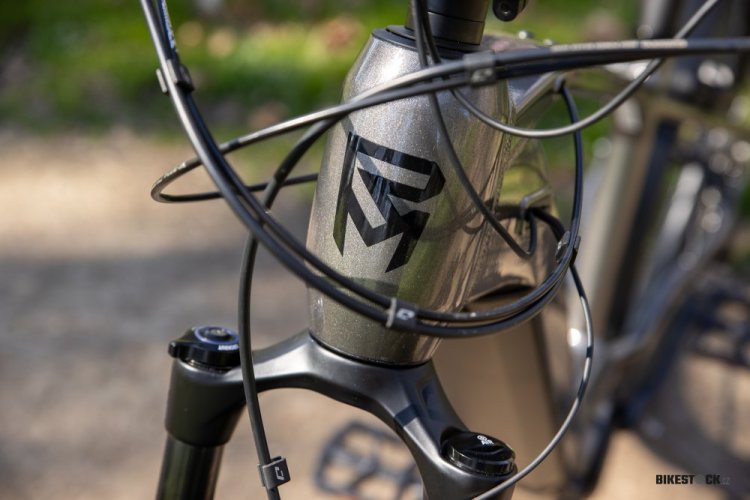 elektrokolo ROCK MACHINE eBlizz B90T gloss stone grey