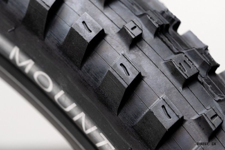 plášť K-SERIES Double Black All Mountain 29x2,40 120 TPI kevlar