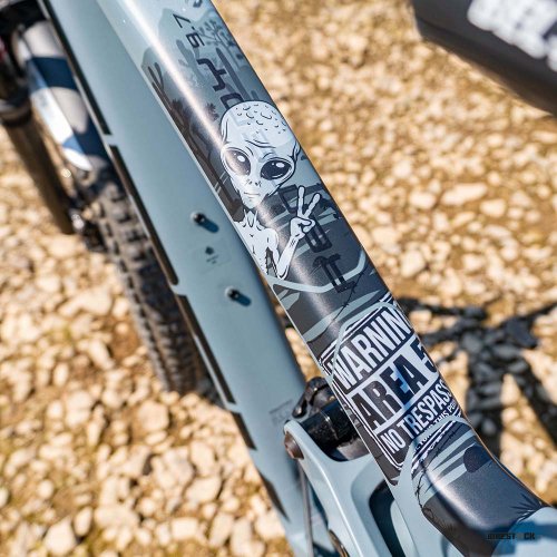 sada ochranných samolepek MUCKY NUTZ Frame Skinz Clear lesklé