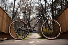 kolo ROCK MACHINE Blizz Cr 20 Gloss Basalt Black