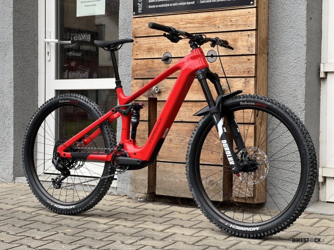 STEPPENWOLF Tundra 9.0 Avinox M1 racing red gloss