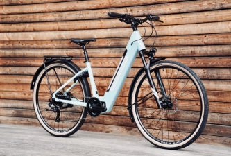 Rock Machine Crossride INT e425 - vybavený univerzál!