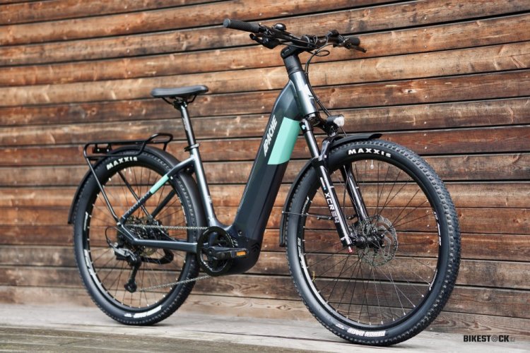 APACHE Rio Grande Bosch CX 800 Wh antracitová