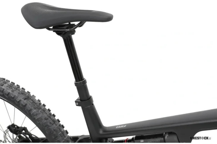 APACHE Eagle 3 Avinox 800 Wh černá