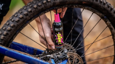 opravný sprej MUC-OFF B.A.M! Inflate & Repair 125 ml