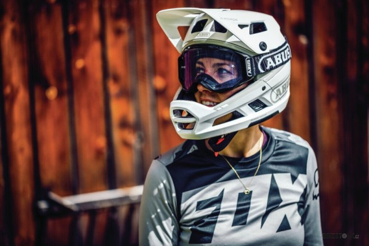 přilba ABUS AirDrop MIPS velvet black