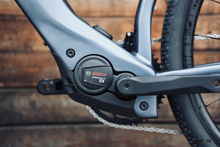 e-gravel APACHE Gila Bosch SX 400 Wh modro/černá