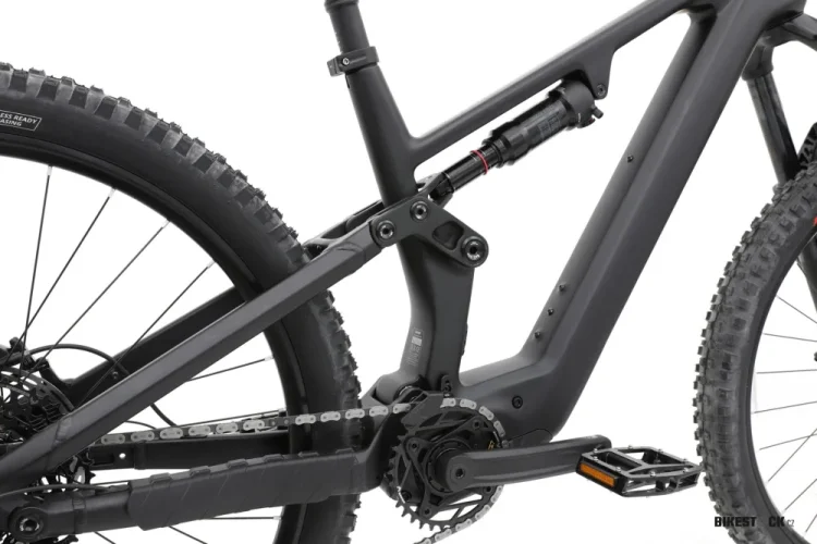 APACHE Eagle 3 Avinox 800 Wh černá