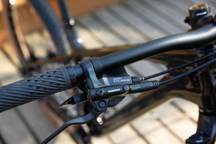 kolo ROCK MACHINE Blizz Cr 20 Gloss Basalt Black