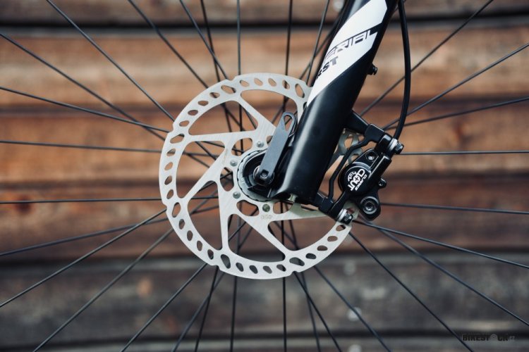 kolo Rock Machine Blizz 30-29 gloss polar white/black kolo Rock Machine Blizz 30-29 gloss polar white/black
