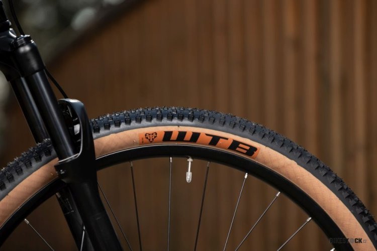 kolo ROCK MACHINE Blizz Cr 20 Gloss Basalt Black