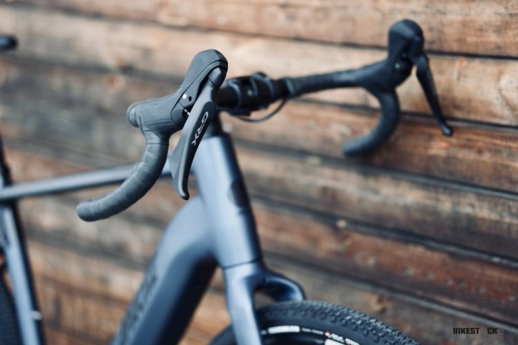 e-gravel APACHE Gila Bosch SX 400 Wh modro/černá
