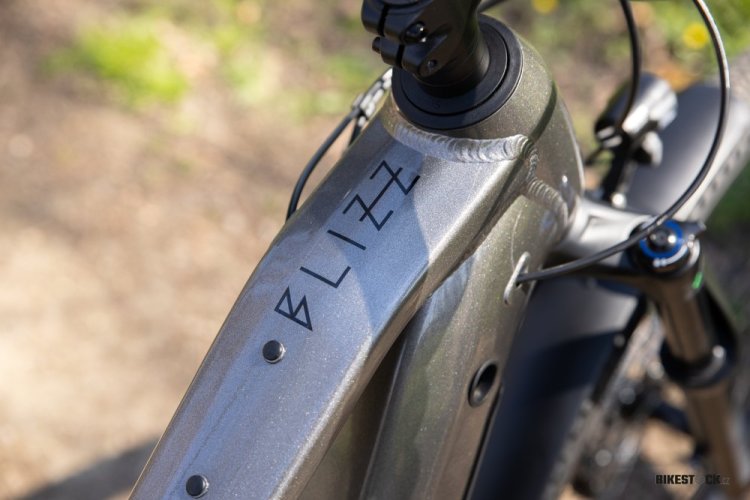 elektrokolo ROCK MACHINE eBlizz B90T gloss stone grey