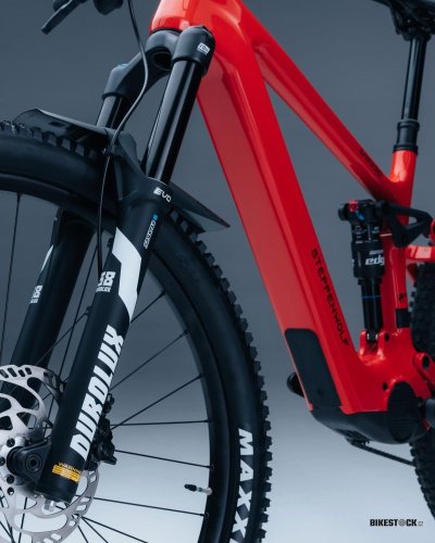 STEPPENWOLF Tundra 9.0 DJI racing red gloss