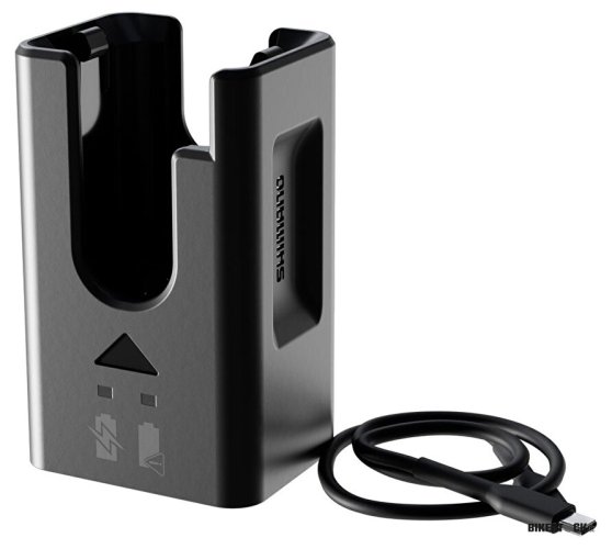 nabíječka SHIMANO baterie EC-DN100-A pro BT-DN320, v krabičce