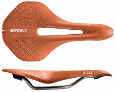sedlo REPENTE Quasar hnědé / 142 mm / 170 g