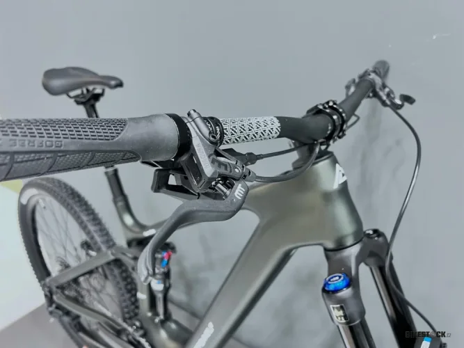 STEPPENWOLF Tundra 9.0 DJI racing red gloss