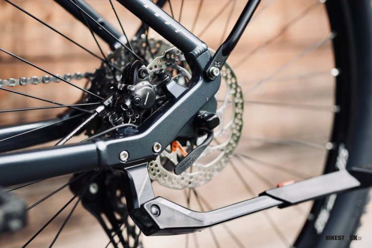 APACHE Rio Grande Bosch CX 800 Wh antracitová