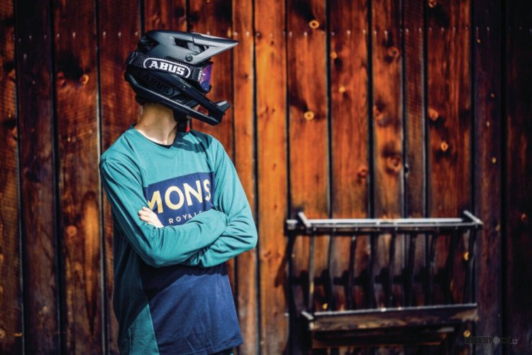 přilba ABUS AirDrop MIPS velvet black