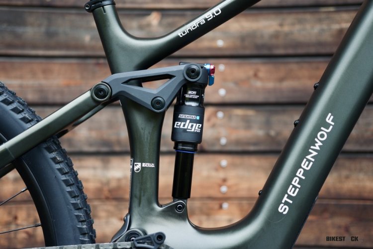 STEPPENWOLF Tundra 9.0 DJI moss green gloss/matt