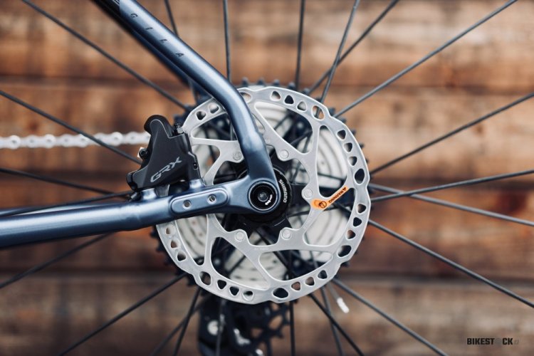 e-gravel APACHE Gila Bosch SX 400 Wh modro/černá