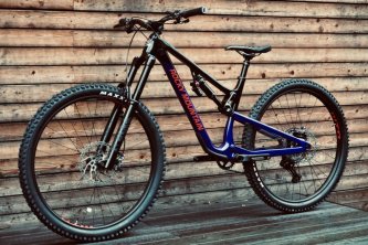 ENDURO BIKE: Rocky Mountain Altitude Carbon 50