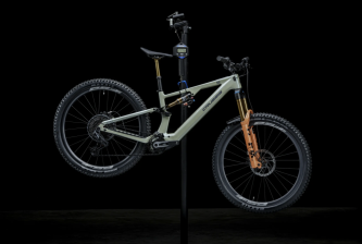 Crussis s pohonem DJI Avinox