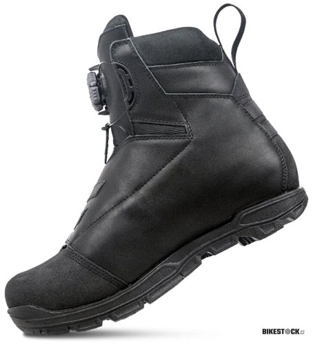 zimní tretry LAKE MXZ305 černé